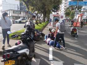  Moto atropelló a una peatón en la Avenida Santander