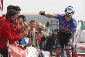 Jay Vine repite triundo de etapa en la Vuelta a España