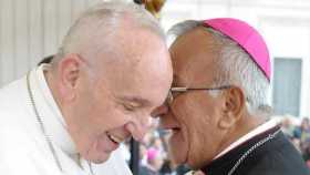 El papa nombra 20 nuevos cardenales, uno colombiano, en su octavo consistorio