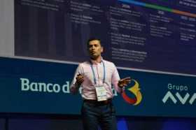 Foto/Asobancaria/LA PATRIA  superintendente Financiero, Jorge Castaño, en su presentación en la Convención Bancaria 2022.