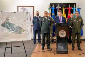 Diego Molano, ministro de Defensa, anunció, junto a la cúpula militar y de la Policía, la muerte de alias Iván Mordisco.