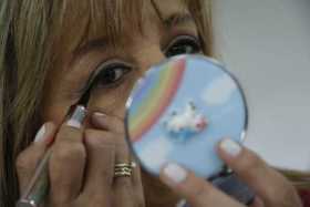  De acuerdo con Fenalco, una colombiana puede invertir $1,2 millones al año en cosméticos.