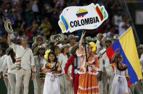 Integrantes de la delegación de Colombia participaron anoche en la inauguración de los XIX Juegos Bolivarianos, en Valledupar (C