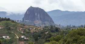 Guatapé (Antioquia) es el pueblo de los zócalos