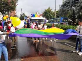 Marcha del orgullo gay se toma la calles de Manizales