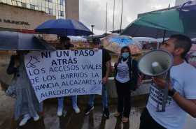Habitantes de La Francia y Los Alcázares protestan por la falta de obras en sus barrios