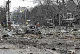 Rusia bombardea una torre de televisión en Kiev y siguen las bombas sobre Járkov. 