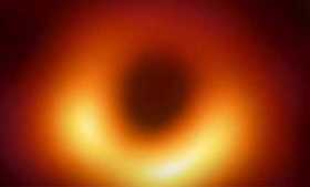 La ciencia celebra imagen de agujero negro supermasivo en el centro de la Vía Láctea