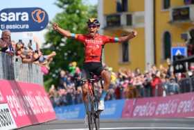 Victoria para Colombia en el Giro de Italia: Santiago Buitrago ganó la etapa 17