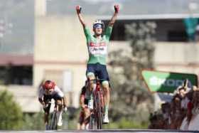 El danés Mads Pedersen (Trek Segafredo) se impone vencedor de la 13ª etapa de La Vuelta España disputada entre las localidades d