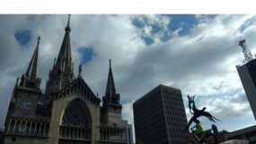 Motos en la Plaza de Bolívar 