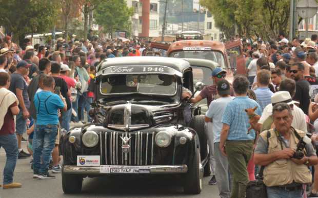 A lo clásico despidieron la Feria