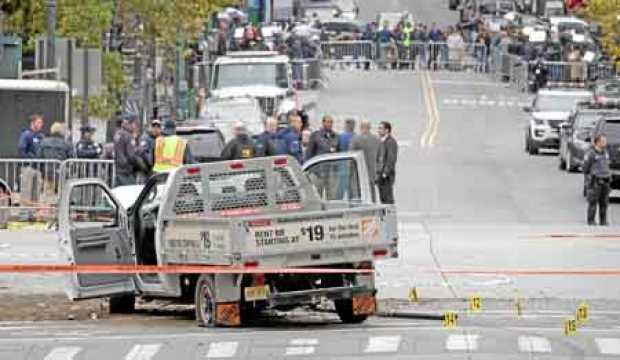 Muy cerca del monumento en memoria del atentado del 11 de septiembre del 2001 (en el que murieron unas 3 mil personas al caer la