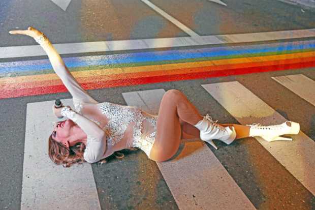 La pandemia de coronavirus obligó a la comunidad LGTBI a cancelar las marchas y fiestas del Orgullo Gay, pero no a aplazar sus r