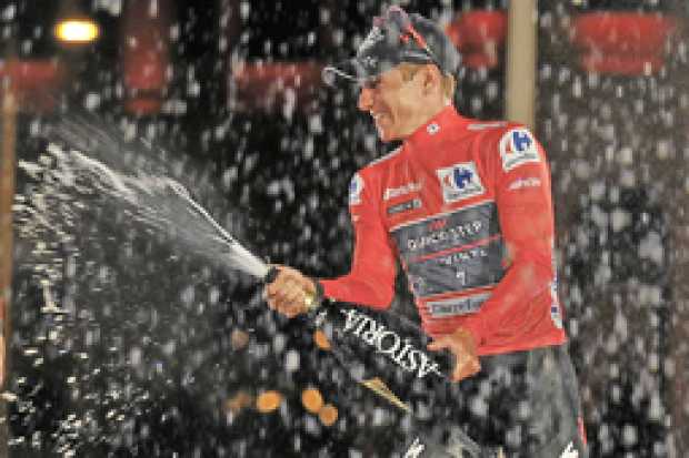 El ciclista belga Remco Evenepoel (Quick Step Alpha Vinyl) se coronó ayer como campeón de la edición 77 de la Vuelta a España. L