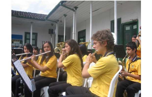 La Banda también obtuvo el segundo lugar en el Festival Departamental de Bandas de Caldas, categoría A, en el 2007.