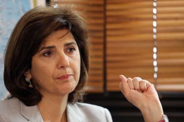 María Angela Holguín