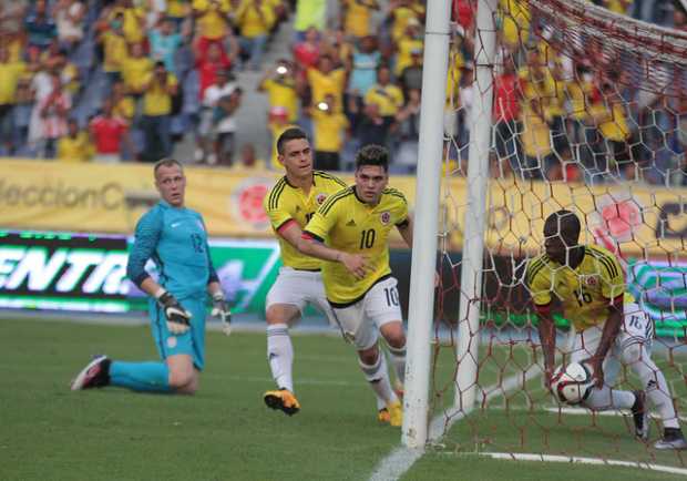 Juan Fernando Quintero empató para el equipo colombiano.