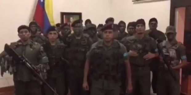 Grupo de militares se subleva en Venezuela contra Nicolás Maduro   