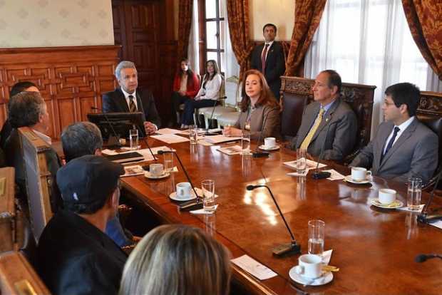 Gobierno dice que "hace esfuerzos" para pactar cese al fuego bilateral con el ELN