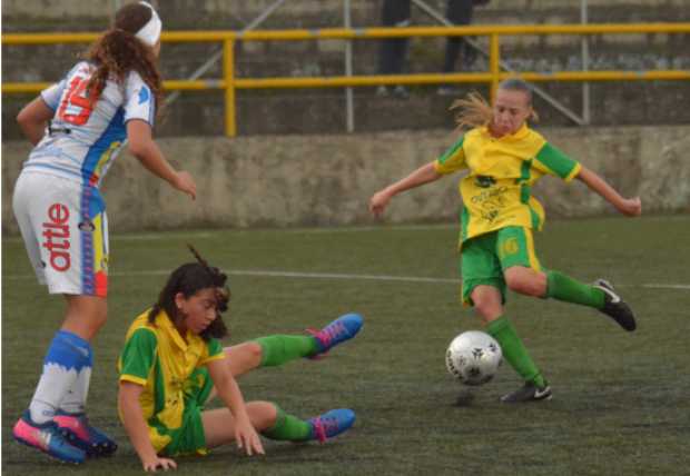 Hoy finalizará el zonal de fútbol femenino en Villamaría y Caldas busca la final nacional.