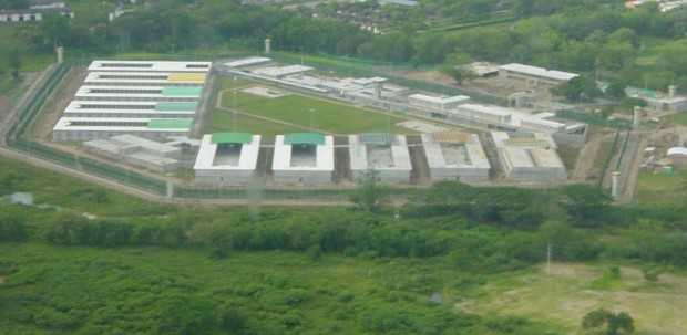 La cárcel Doña Juana tiene capacidad para 1.524 presos.