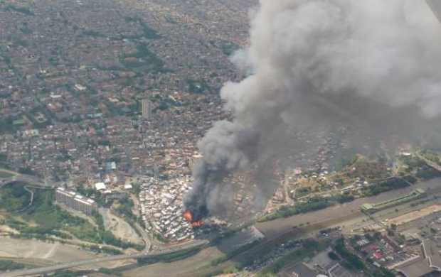 Grave incendio en Moravia (Medellín)