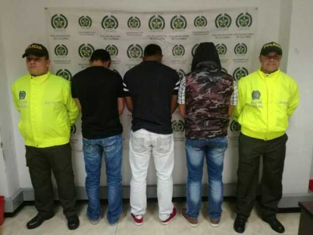 Tres de los cinco capturados. Tres de los cinco capturados.