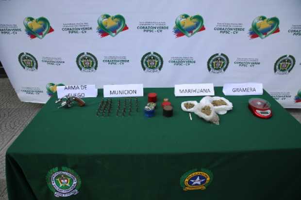 Estos son los elementos incautados durante los allanamientos. Estos son los elementos incautados durante los allanamientos.