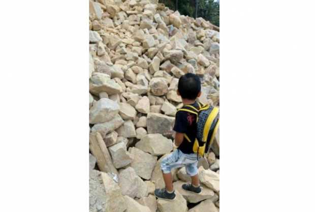 Peligro por derrumbe en Marmato Peligro por derrumbe en Marmato