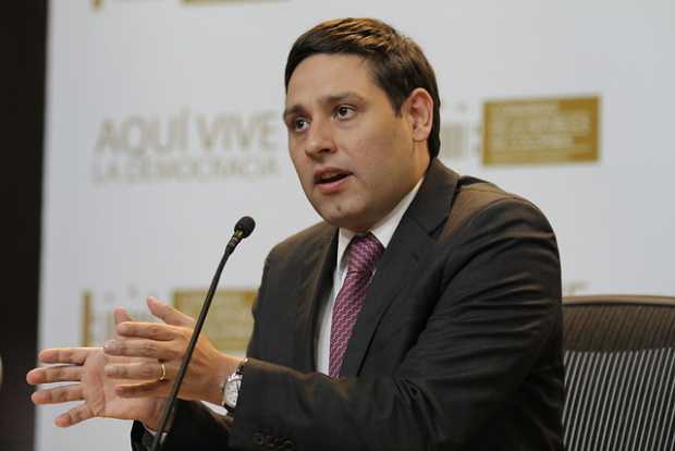 Mauricio Lizcano. Mauricio Lizcano.