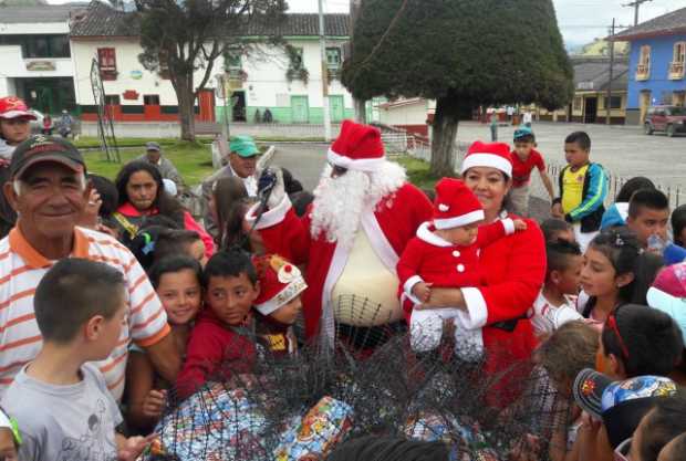 De ronda por Caldas: El papá Noel de San Félix