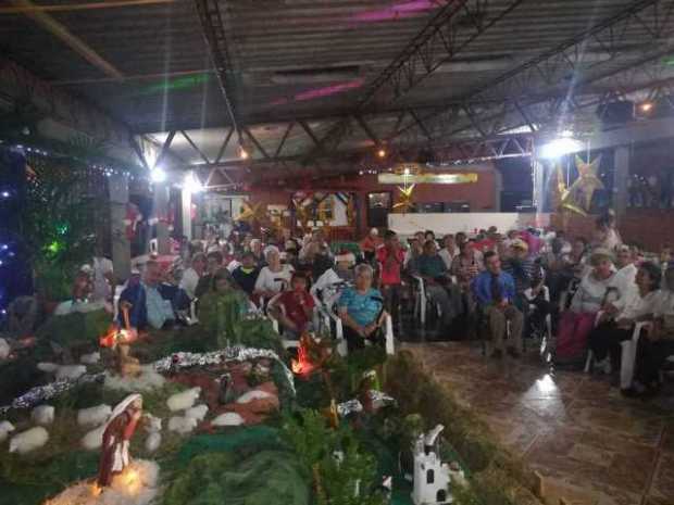 En Chinchiná celebraron la navidad con los adultos mayores