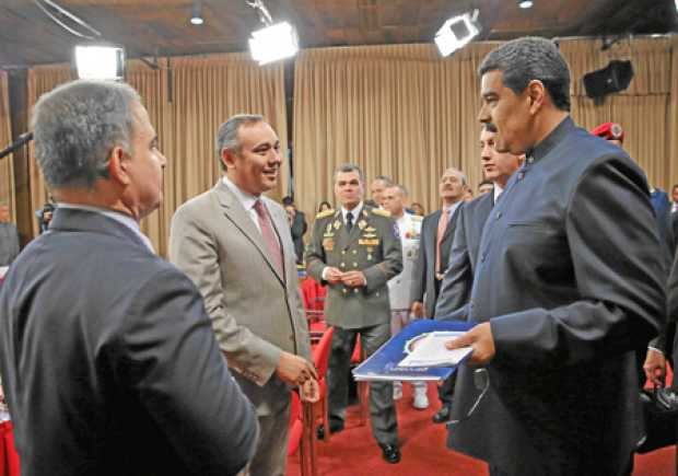 El presidente de Venezuela, Nicolás Maduro, declaró en sesión permanente al Consejo de Defensa de la Nación.