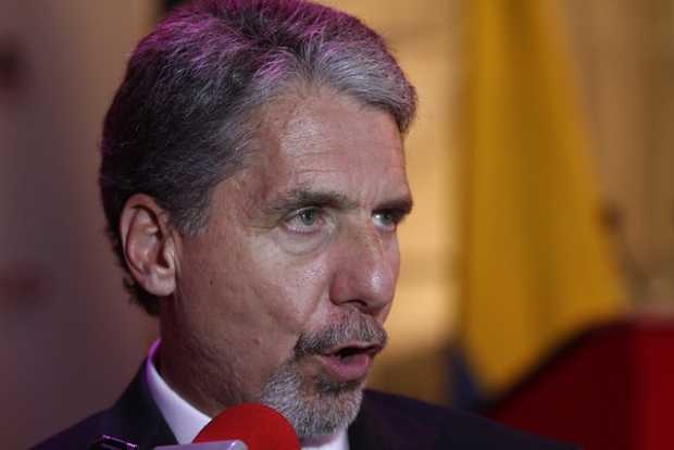 Ofrecen 5 millones de dólares por entrar a la lista de Las Farc