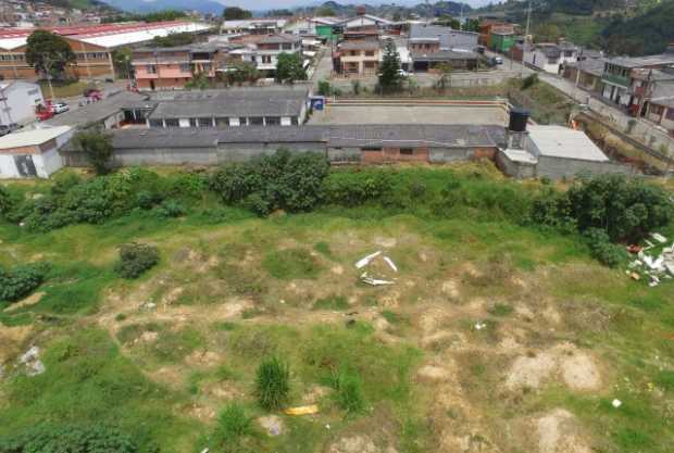 Lote enseguida de la escuela Kennedy Lote enseguida de la escuela Kennedy