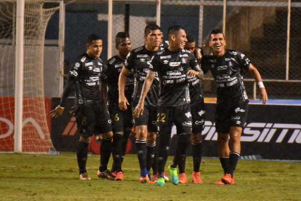 Acosta celebra tras anotar el primer gol del Once  Caldas este semestre. 