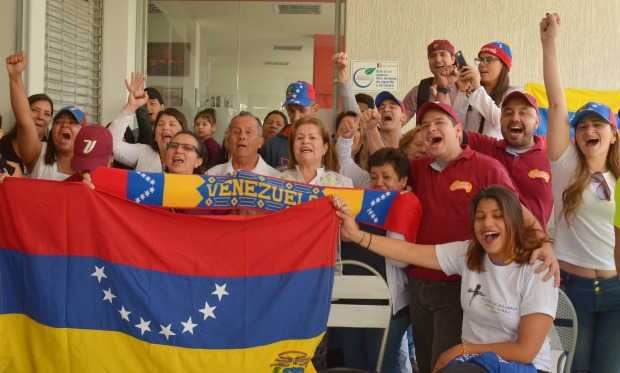 392 venezolanos votaron por el cambio desde Manizales