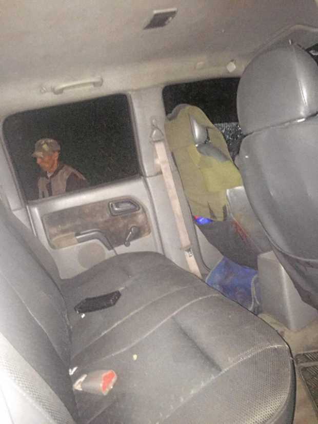 Esta es un camioneta en la que se movilizaban investigadores de la Sijín cuando fueron atacados. Esta es un camioneta en la que se movilizaban investigadores de la Sijín cuando fueron atacados.