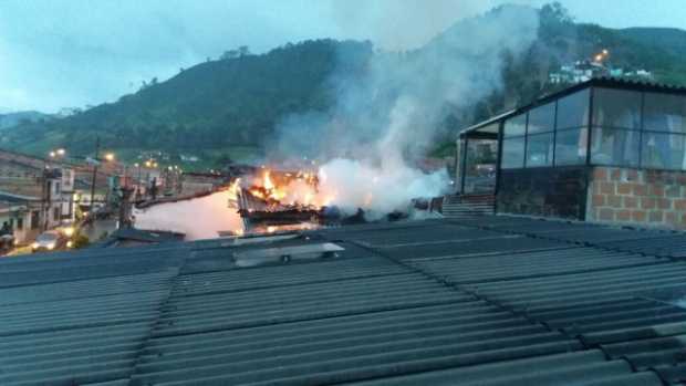 Incendio estructural en Chinchiná sin heridos graves 