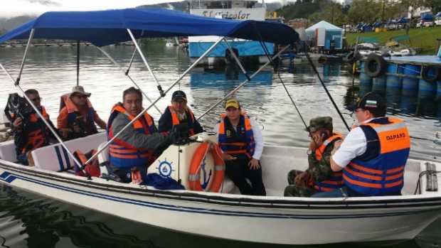 Naufragó una embarcación en la represa de Guatapé 