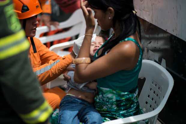 Hospitales públicos deberán atender a venezolanos