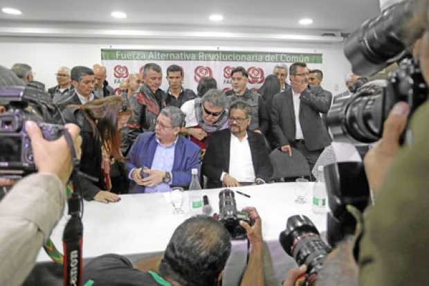 Pablo Catatumbo, Jesús Santrich e Iván Márquez serán candidatos al Senado y la Cámara de Representantes. 