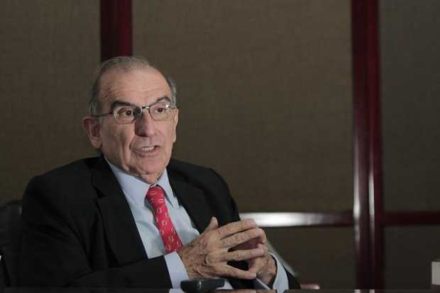 El caldense Humberto de la Calle es uno de los precandidatos presidenciales del Partido Liberal. El caldense Humberto de la Calle es uno de los precandidatos presidenciales del Partido Liberal.