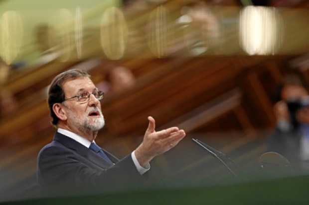 El presidente del Gobierno, Mariano Rajoy, durante el pleno del Congreso en el que compareció para dar cuenta de la situación en