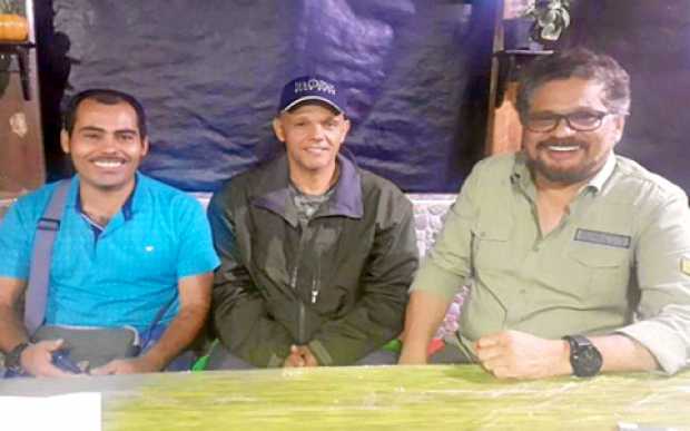 Óscar el Paisa en compañía de Iván Márquez, jefe negociador de las Farc en el proceso de paz con el Gobierno Nacional. 