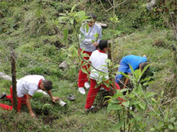 Unos 100 estudiantes del Colegio Estanislao Luis y de La Normal se vincularon a la actividad.