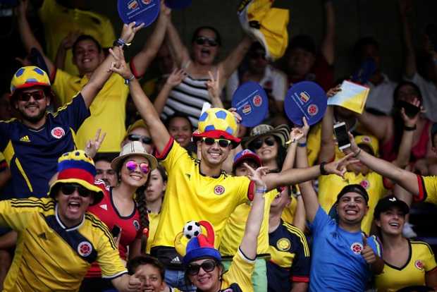 Los hinchas ya están listos en el estadio Metropolitano para el último partido de local de Colombia en las eliminatorias. El mar