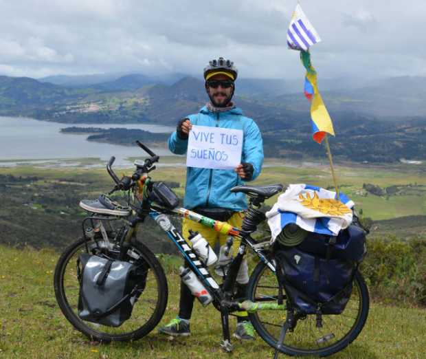 En principio Diego partió a su aventura con un amigo, quien prefirió devolverse desde Brasil. Hoy el uruguayo viaja solo por el 