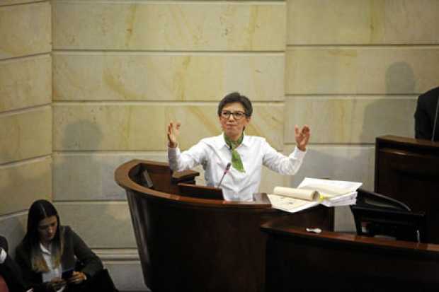Claudia López de la Alianza Verde terminó denunciando todo tipo de alianzas entre políticos cuestionados con Cambio Radical.